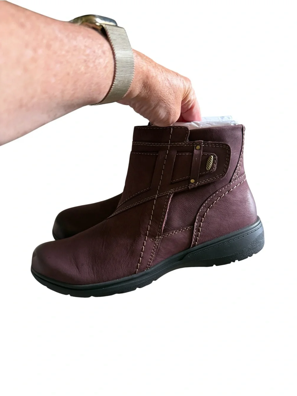 Clark’s NIB Leather Ankle Boots, Carleigh style, wine color, size 9